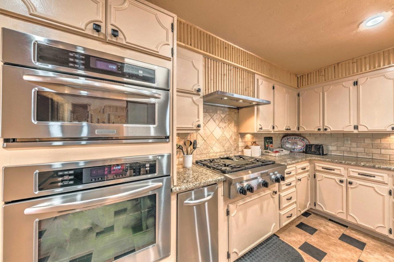 Spacious Ruidoso Home With Hot Tub And Fireplaces Exteriör bild