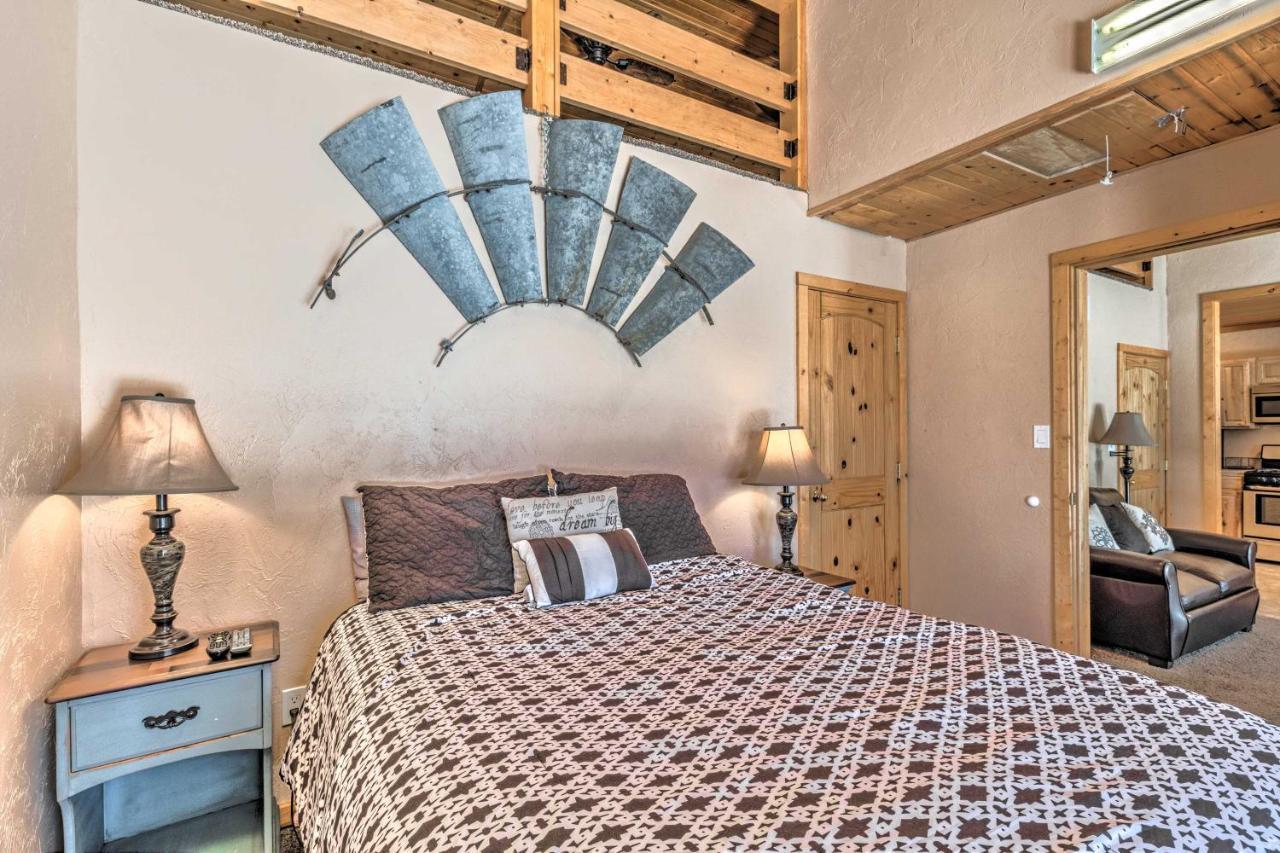 Spacious Ruidoso Home With Hot Tub And Fireplaces Exteriör bild