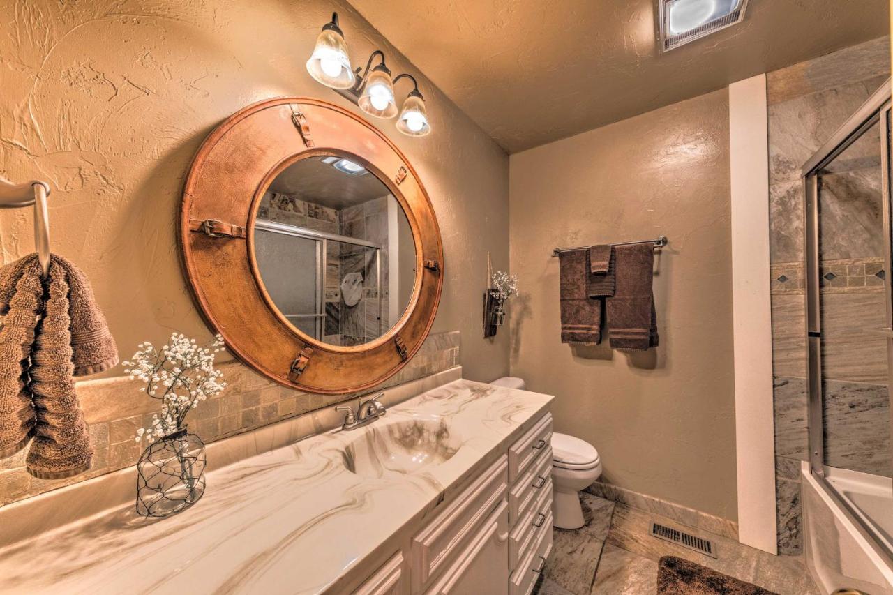 Spacious Ruidoso Home With Hot Tub And Fireplaces Exteriör bild