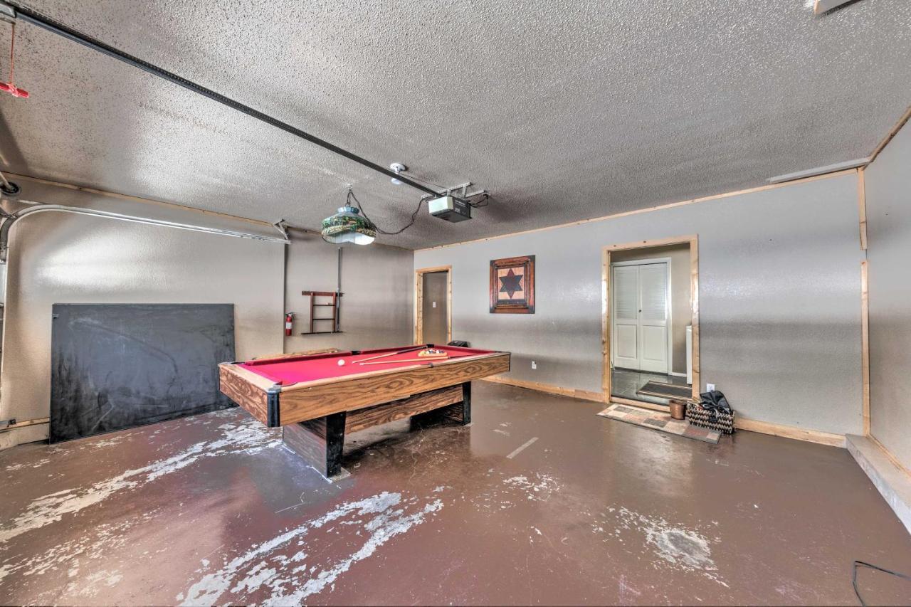 Spacious Ruidoso Home With Hot Tub And Fireplaces Exteriör bild